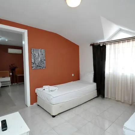 Hotel Lale 4*